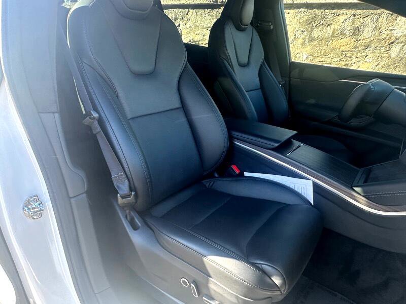 Used 2023 Tesla Model X image 23