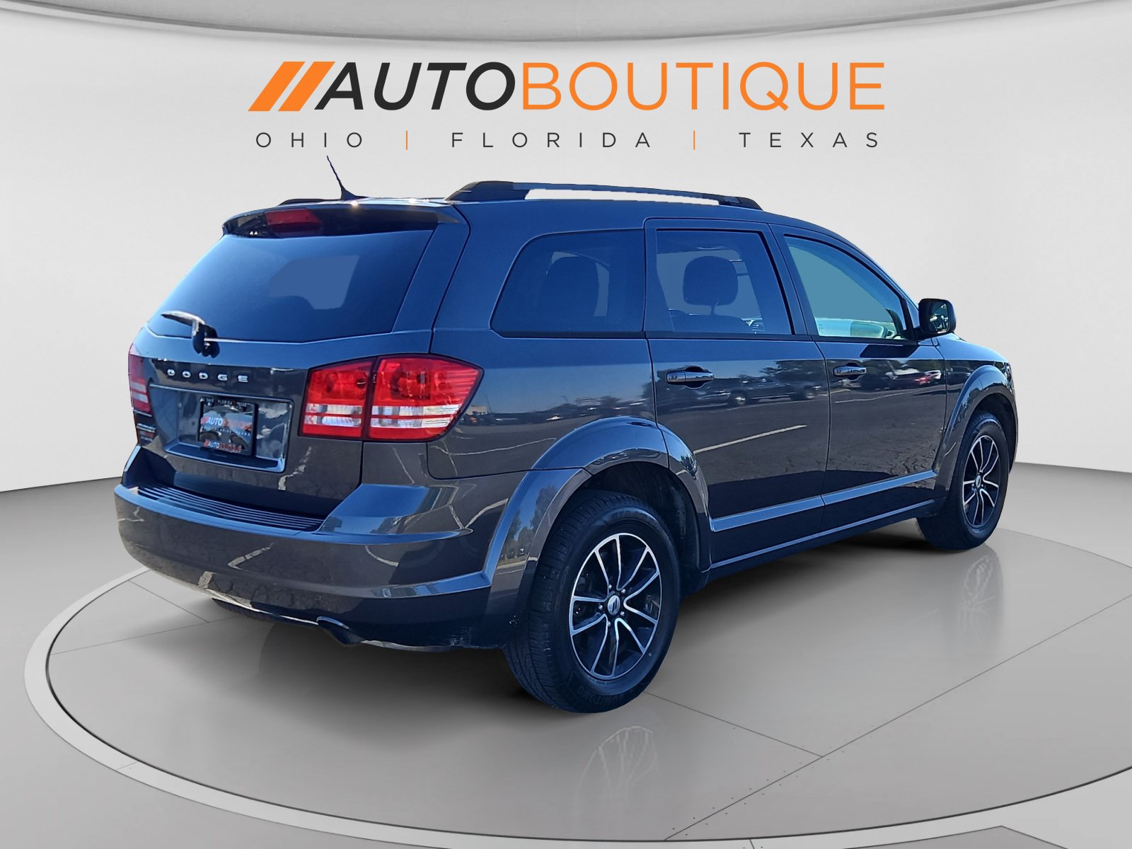 Used 2018 Dodge Journey SE w/ Connectivity Group FWD image 5