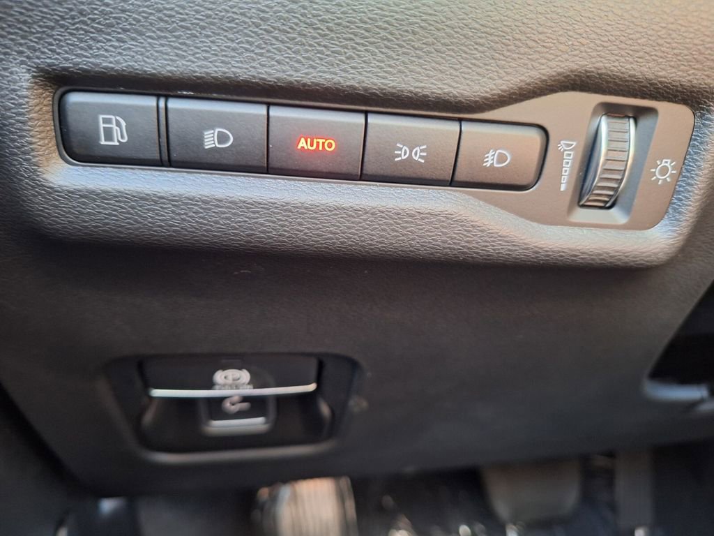 New 2026 Jeep Cherokee Limited AWD/4WD image 12