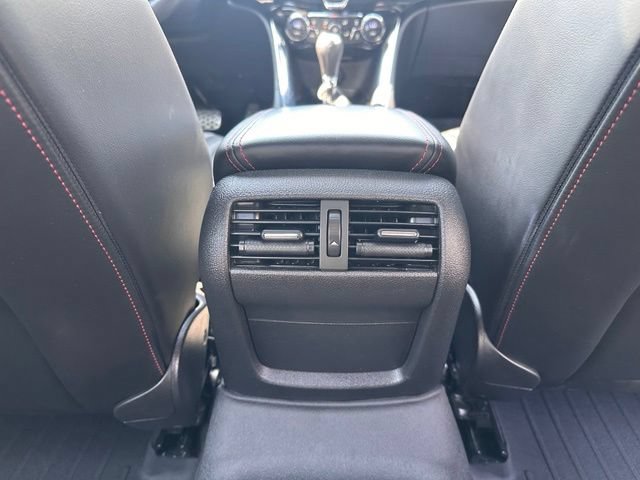Used 2016 Chevrolet SS RWD image 31