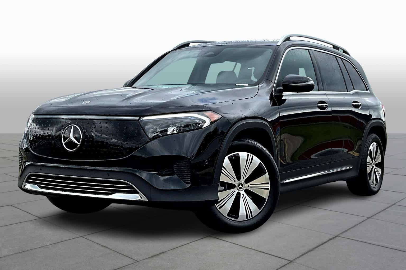 Used 2024 Mercedes-Benz EQB 300 4MATIC video 2