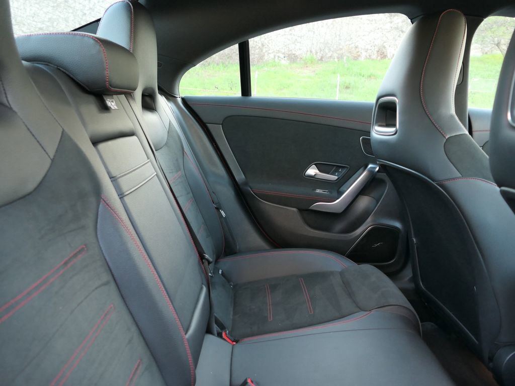 Used 2020 Mercedes-Benz CLA 250 image 24