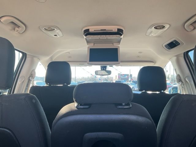 Used 2018 Chrysler Pacifica Touring Plus w/ Tire & Wheel Group image 29