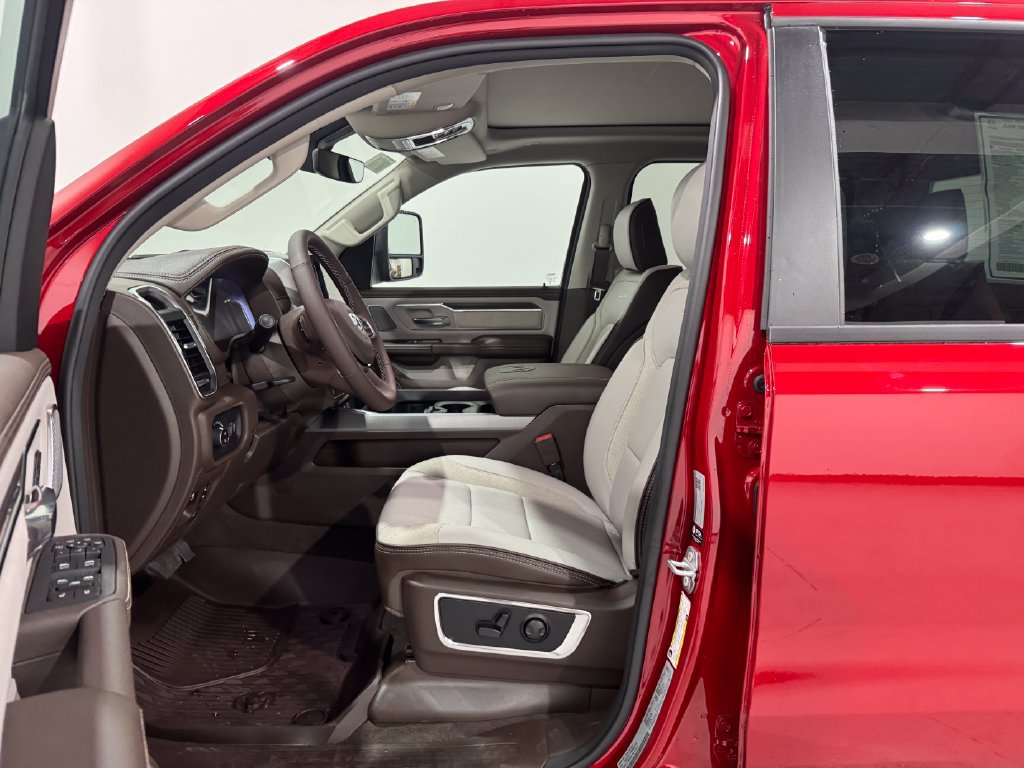 New 2027 RAM 1500 Laramie w/ Laramie Southwest Edition AWD/4WD image 13