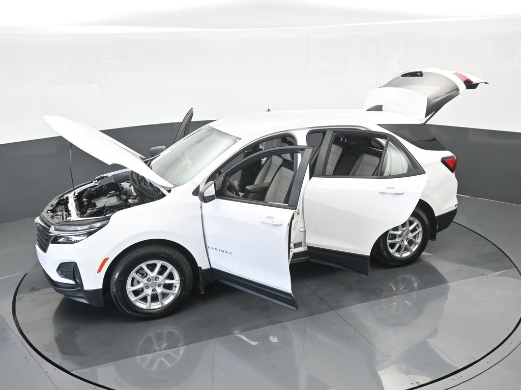 Used 2023 Chevrolet Equinox LS image 63