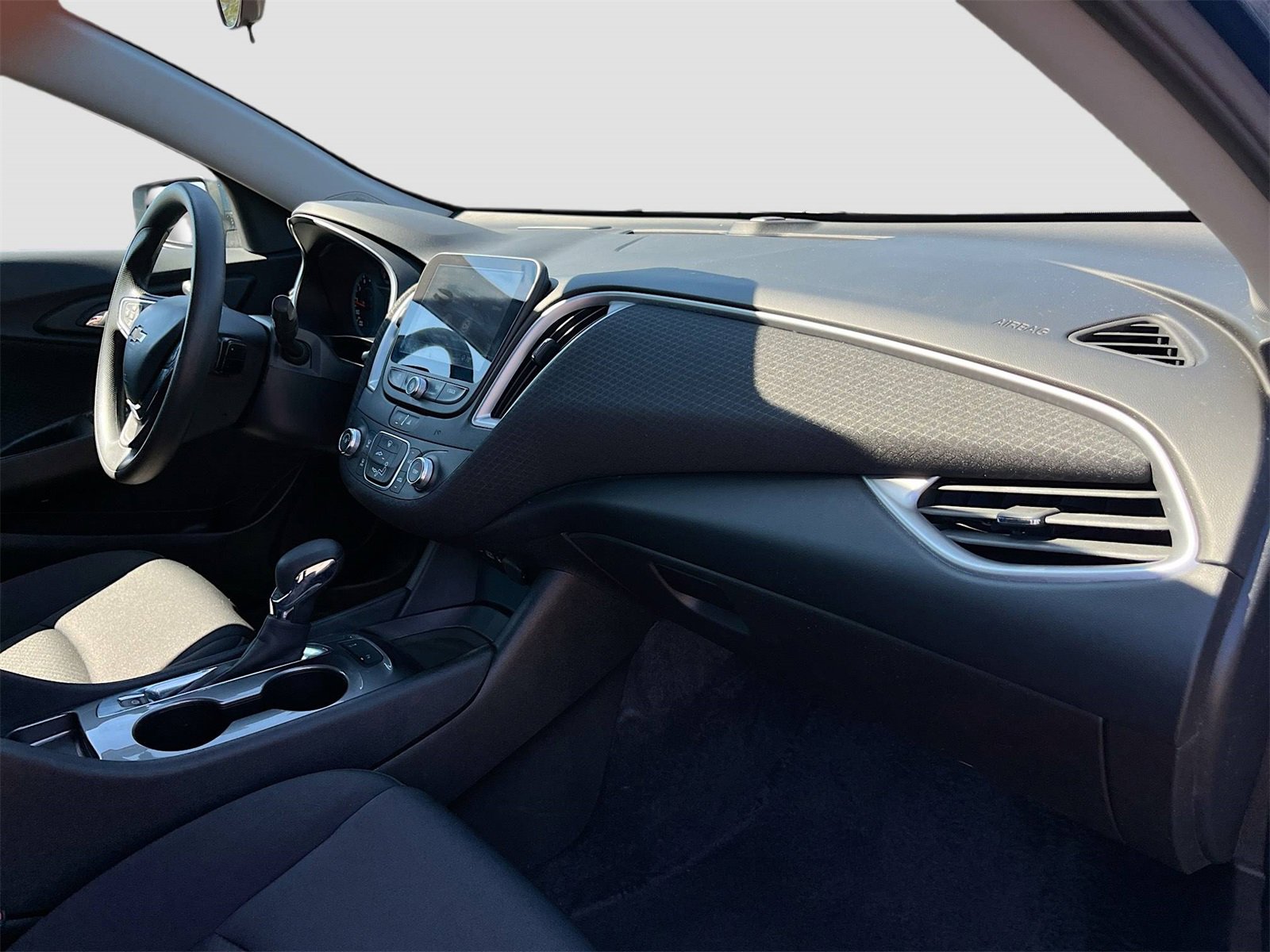 Used 2025 Chevrolet Malibu LS image 26