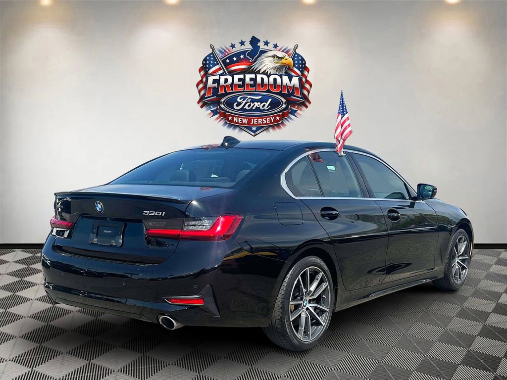 Used 2020 BMW 330i xDrive Sedan w/ Convenience Package AWD/4WD image 4