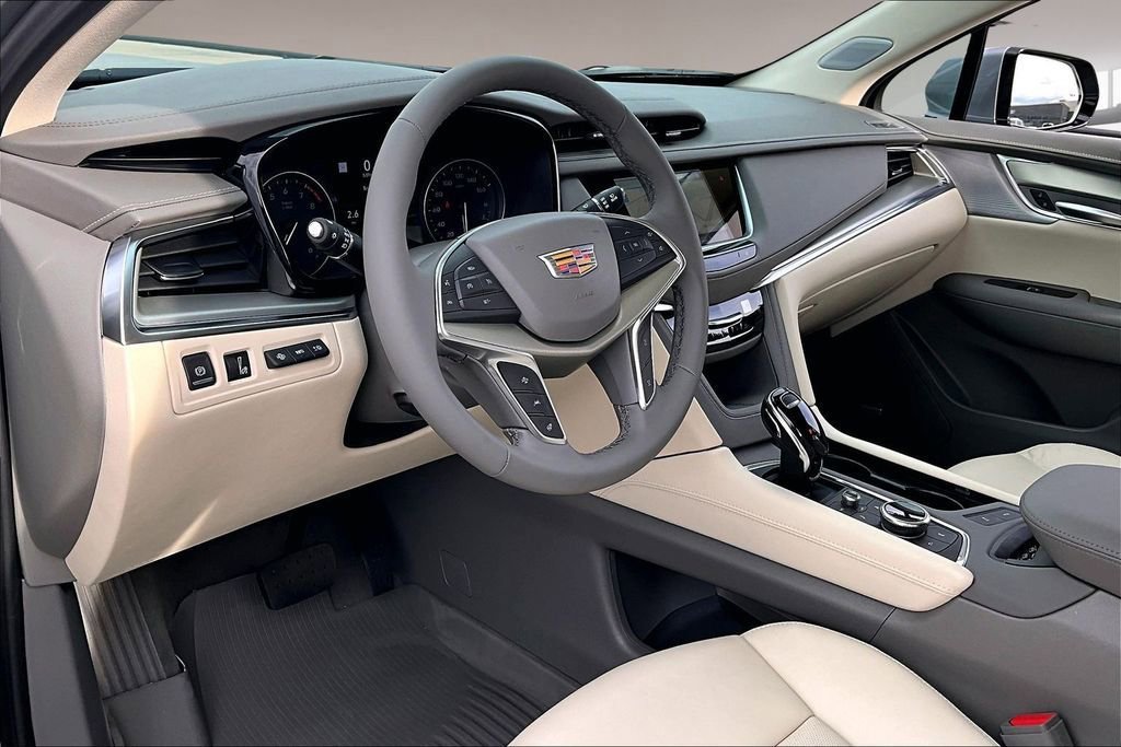 New 2026 Cadillac XT5 Premium Luxury image 6