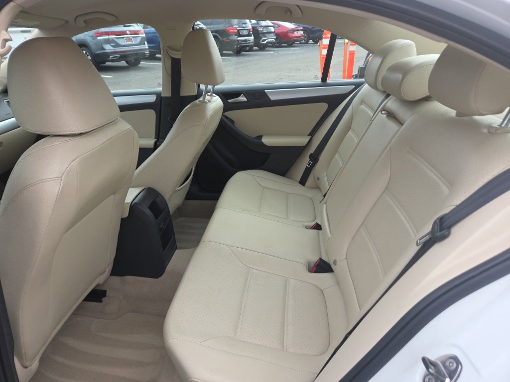 Used 2013 Volkswagen Jetta SE image 15