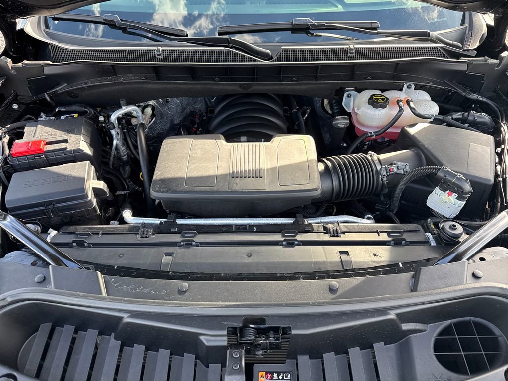Used 2025 Chevrolet Tahoe High Country AWD/4WD image 28