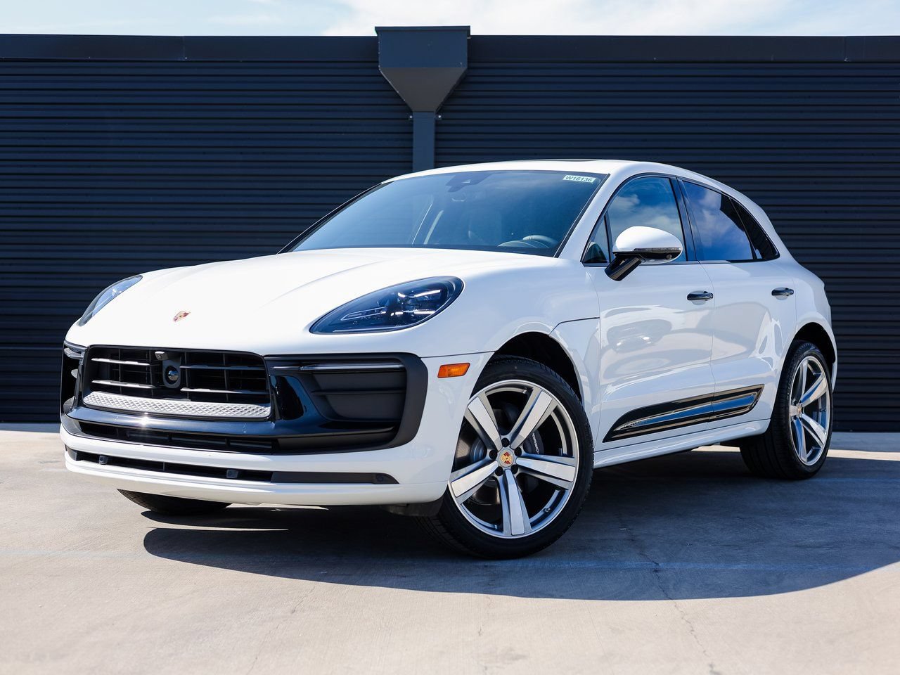 Certified 2026 Porsche Macan Turbo AWD/4WD image 1