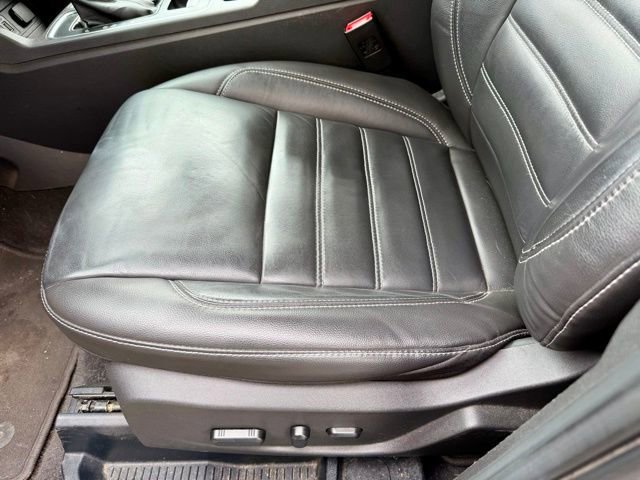 Used 2017 Ford Escape Titanium image 24