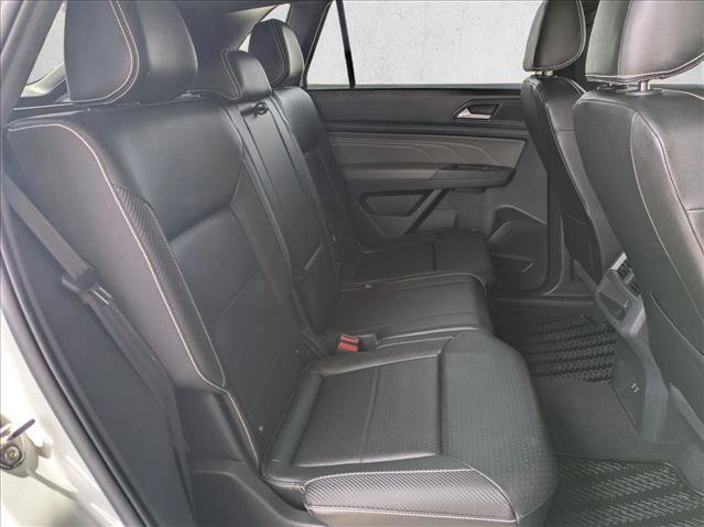 Used 2023 Volkswagen Atlas Cross Sport SEL R-Line image 21