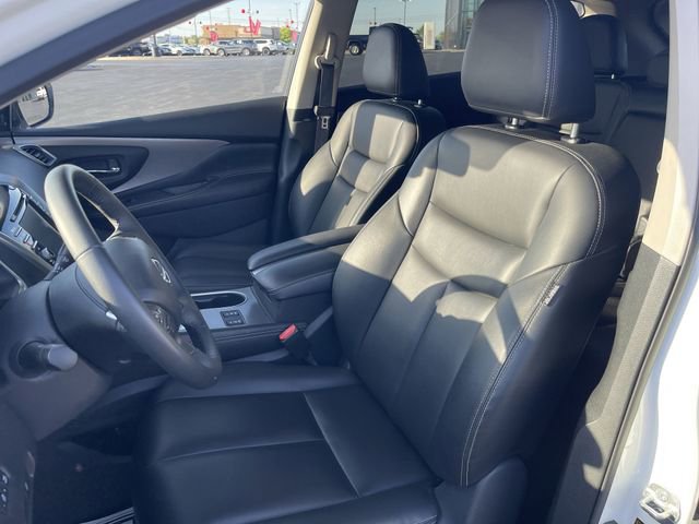Certified 2023 Nissan Murano SV w/ SV Midnight Edition Package FWD image 11