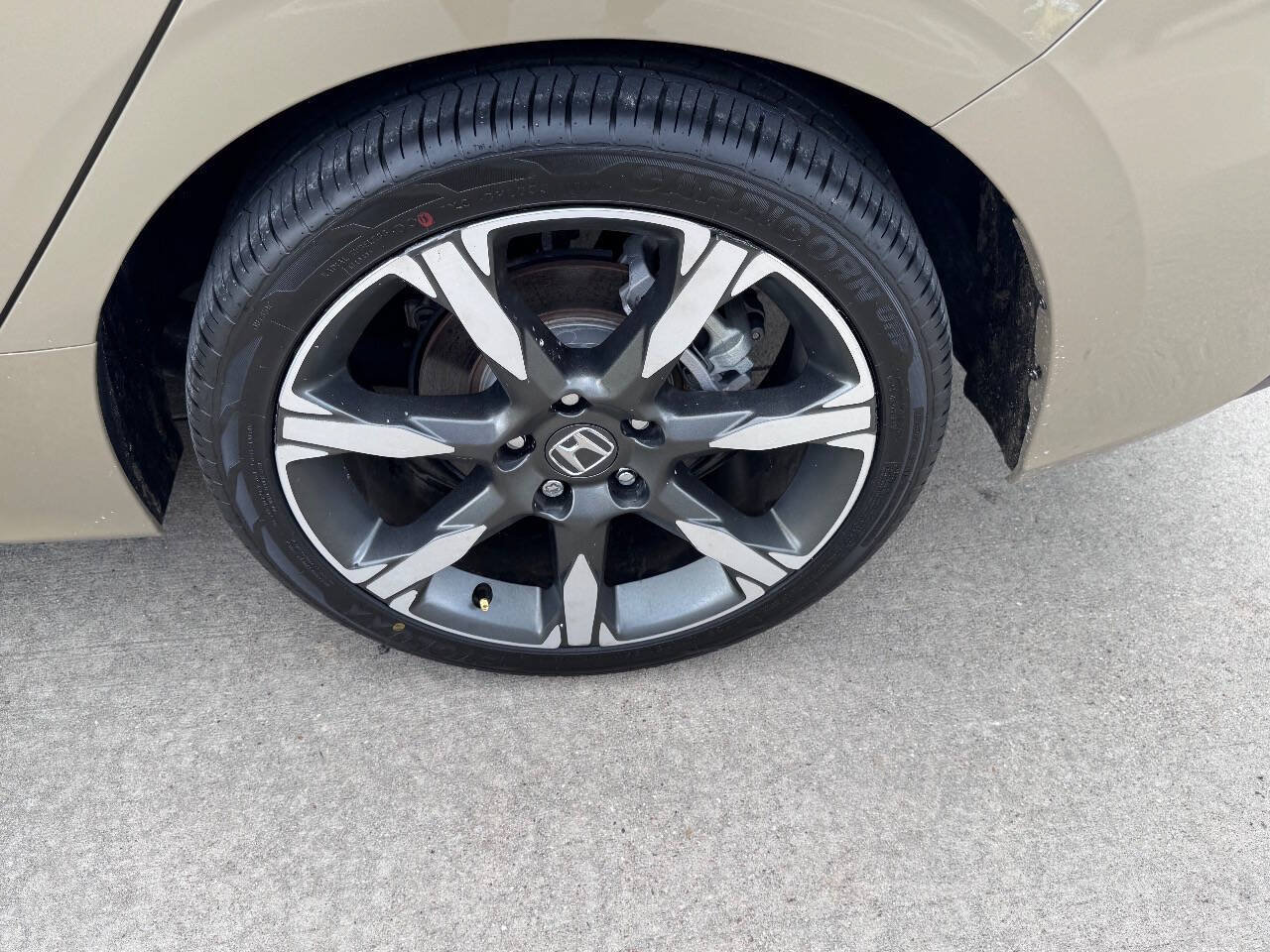 Used 2025 Honda Civic Sport Touring image 14