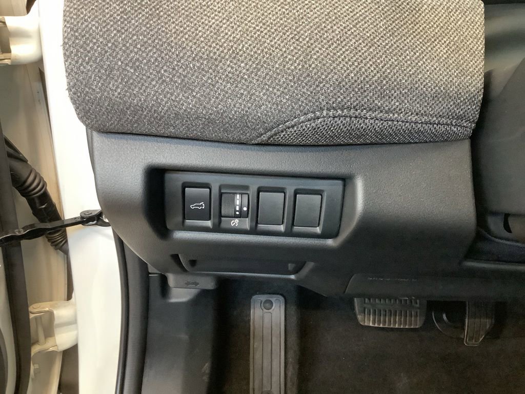 Used 2026 Subaru Outback Premium AWD/4WD image 21