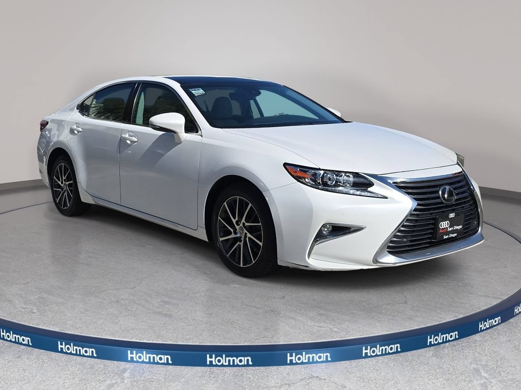 Used 2016 Lexus ES 350 w/ Navigation System Package FWD image 4