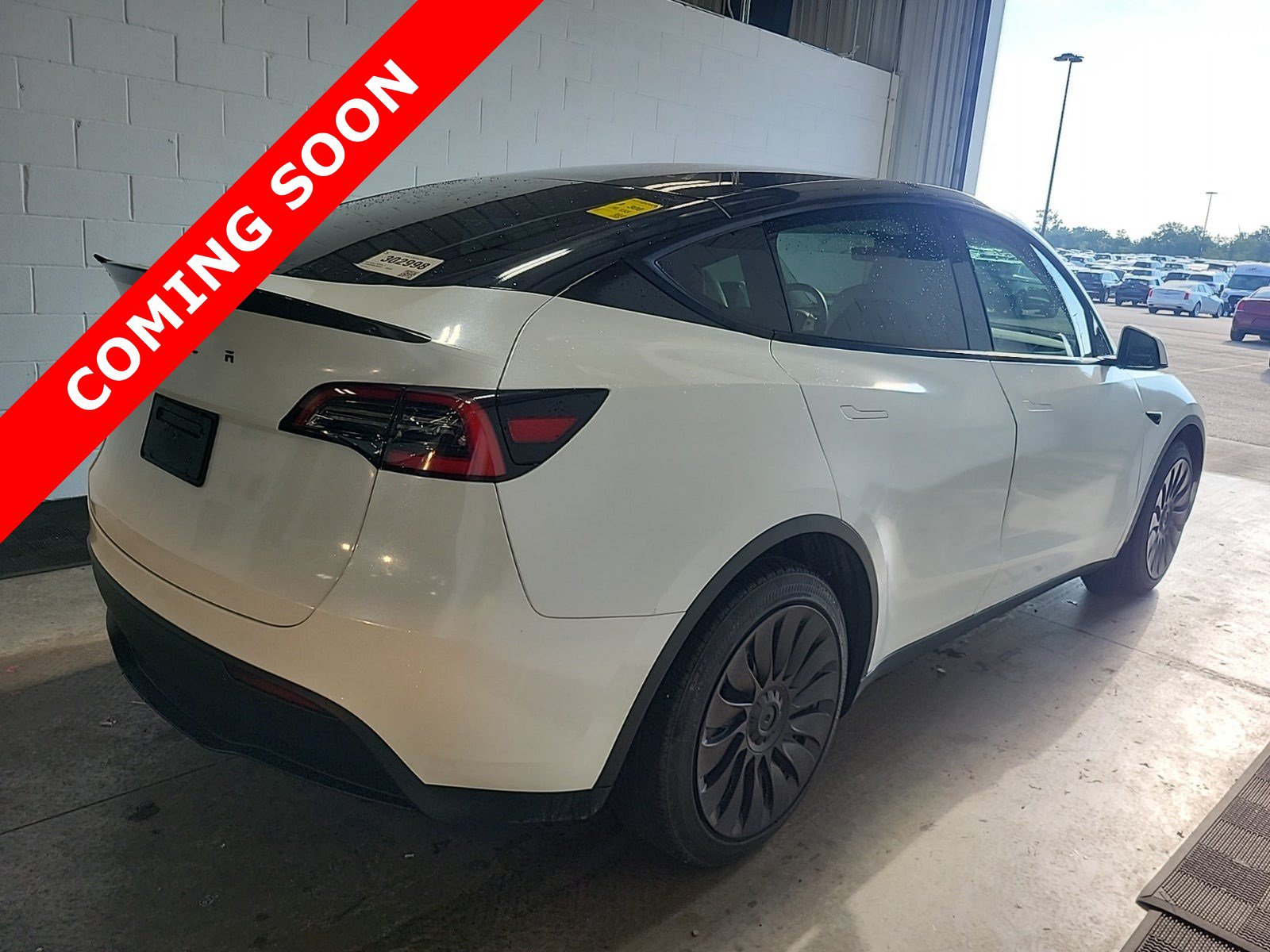 Used 2021 Tesla Model Y Long Range AWD/4WD image 5