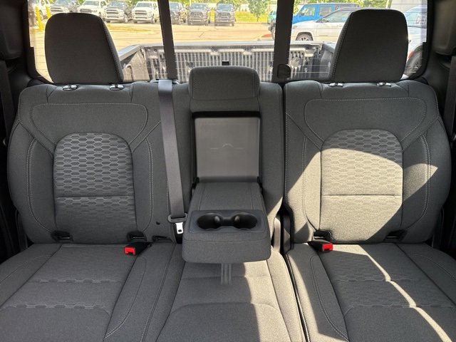 New 2026 RAM 1500 4x4 Crew Cab image 29