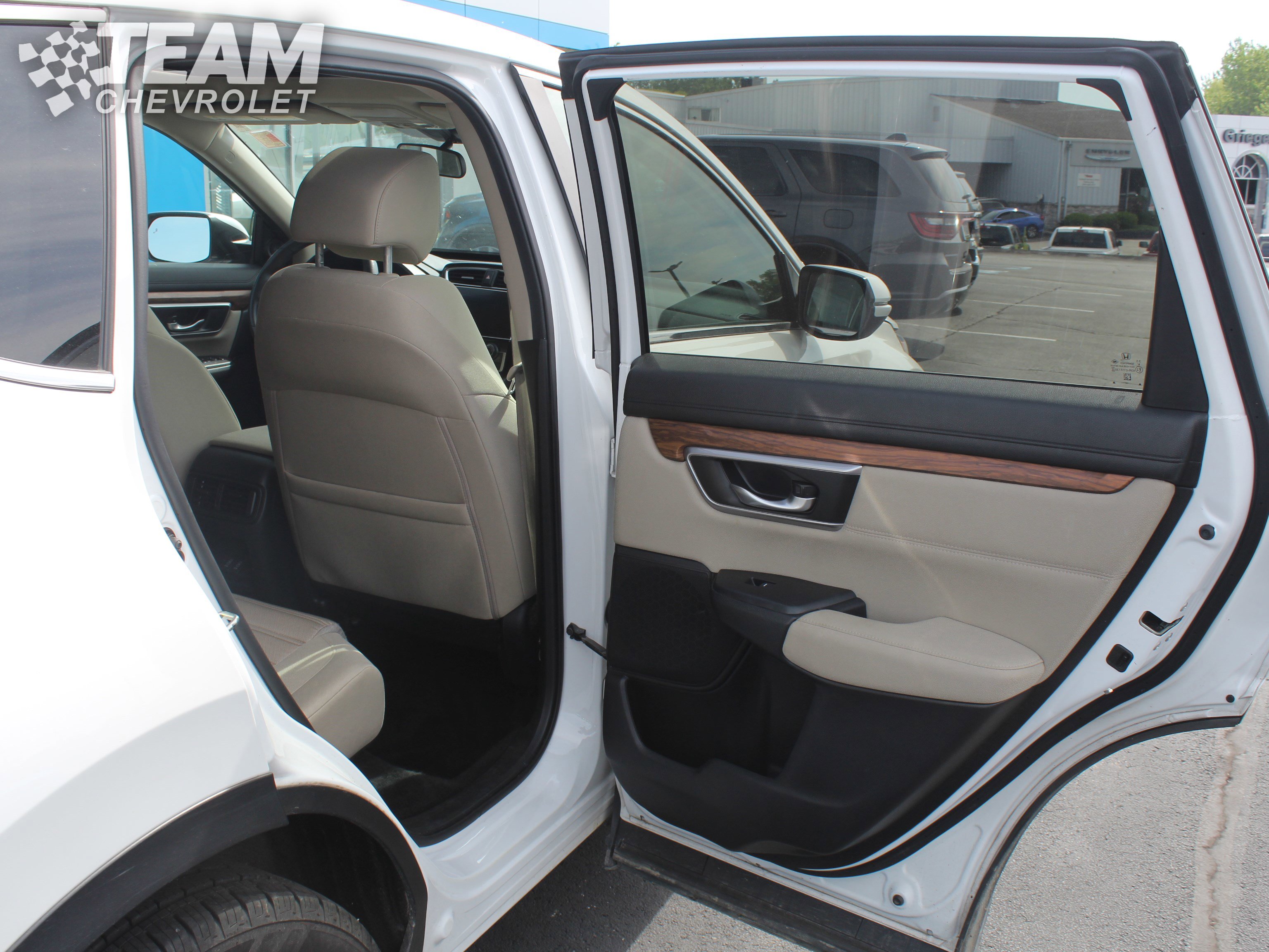 Used 2019 Honda CR-V EX image 25