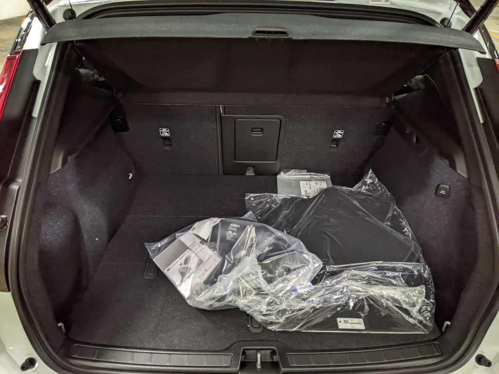 New 2026 Volvo EX40 Plus w/ Climate Package RWD image 27