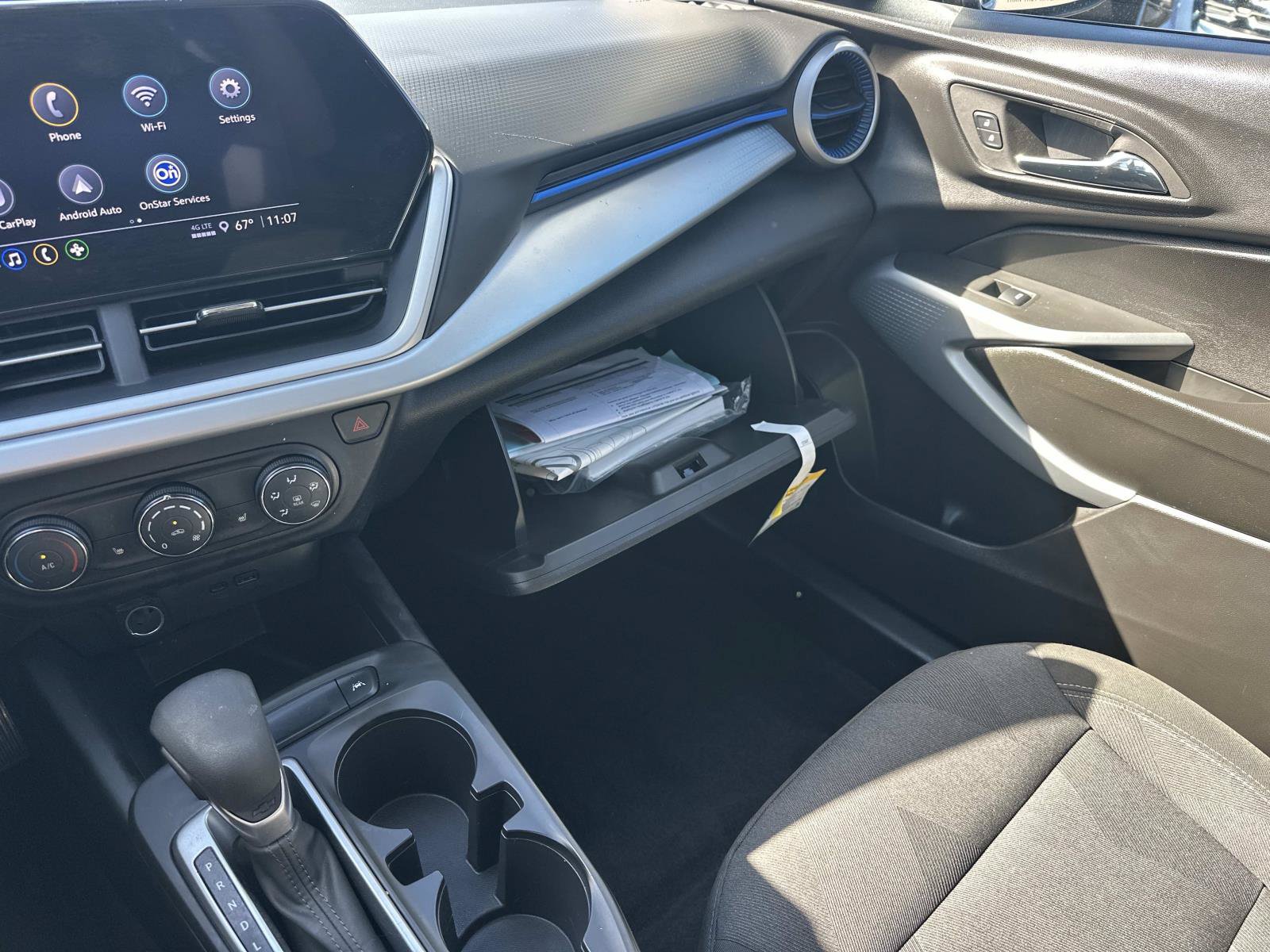 Used 2025 Chevrolet Trax LS w/ LS Convenience Package FWD image 30