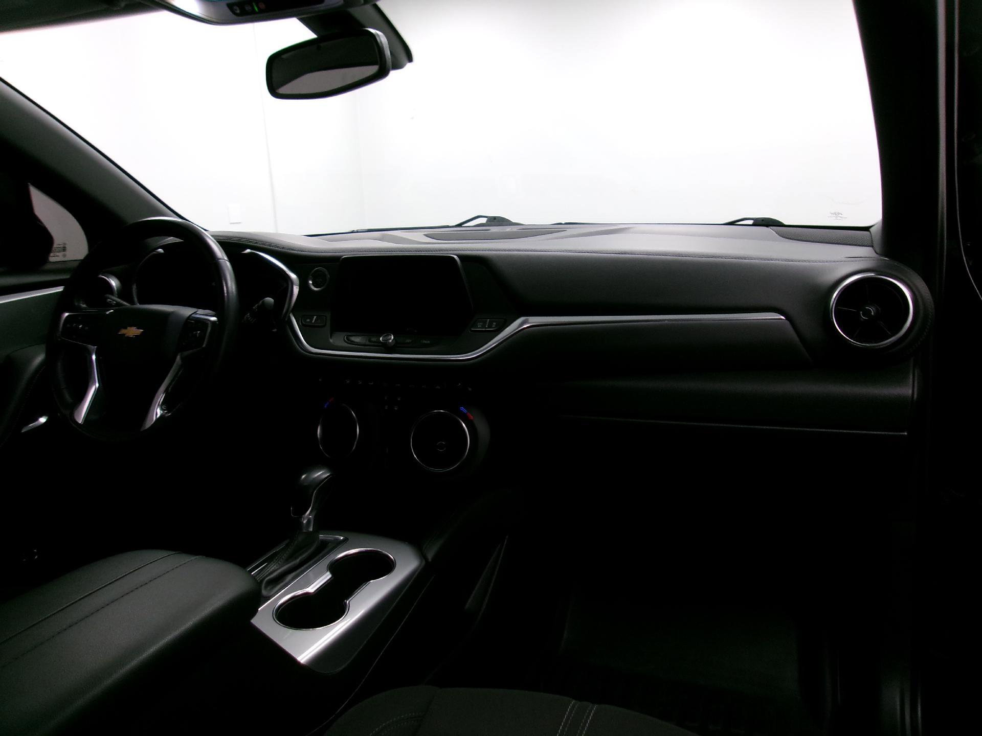 Used 2020 Chevrolet Blazer LT image 3