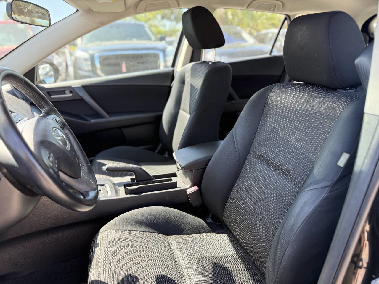 Used 2013 MAZDA MAZDA3 i Touring image 11