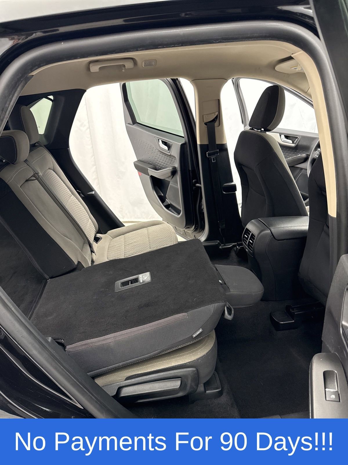 Used 2020 Ford Escape SE image 36