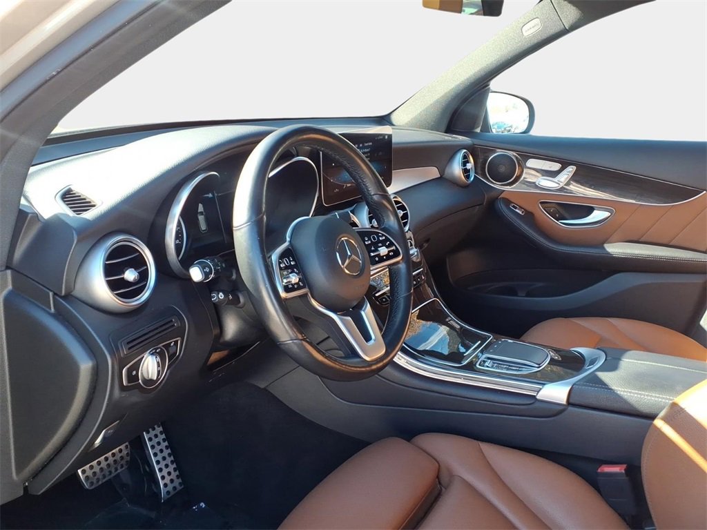 Used 2021 Mercedes-Benz GLC 300 4MATIC image 8