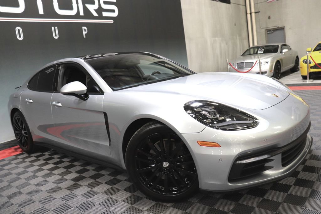 Used 2019 Porsche Panamera 4 AWD/4WD image 11