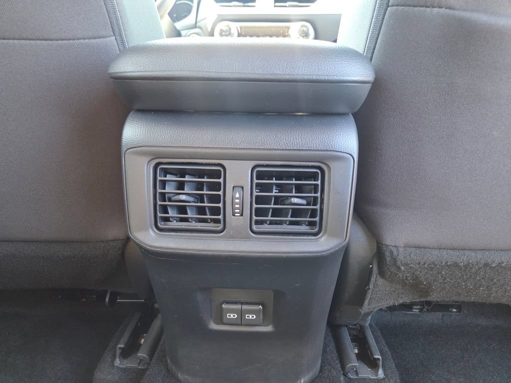 Used 2024 Toyota RAV4 XLE AWD/4WD image 28
