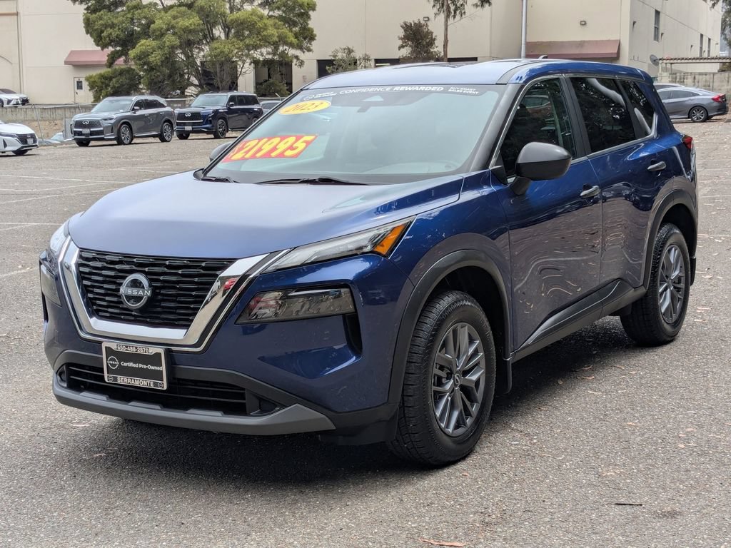 Used 2023 Nissan Rogue S AWD/4WD image 2