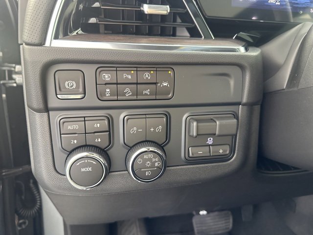 New 2026 Chevrolet Suburban Premier w/ Sun And Tow Package image 20