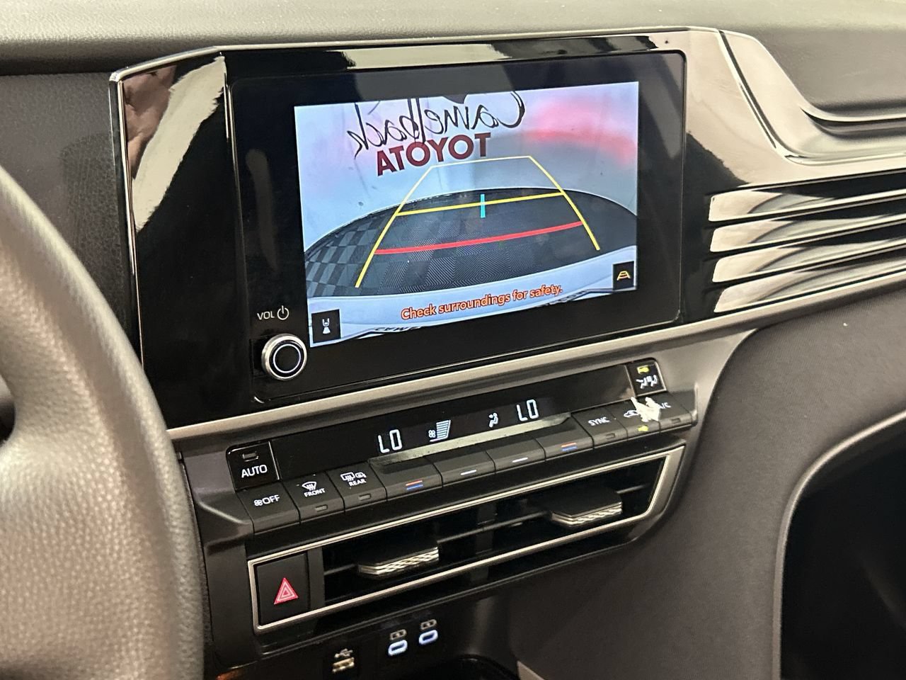 Used 2025 Toyota Camry LE FWD image 18