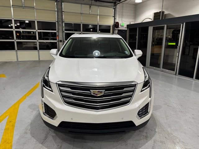 Used 2017 Cadillac XT5 Luxury w/ Driver Awareness Package AWD/4WD image 3