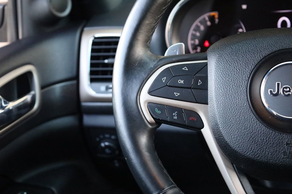 Used 2016 Jeep Grand Cherokee Laredo w/ Quick Order Package 23E image 31