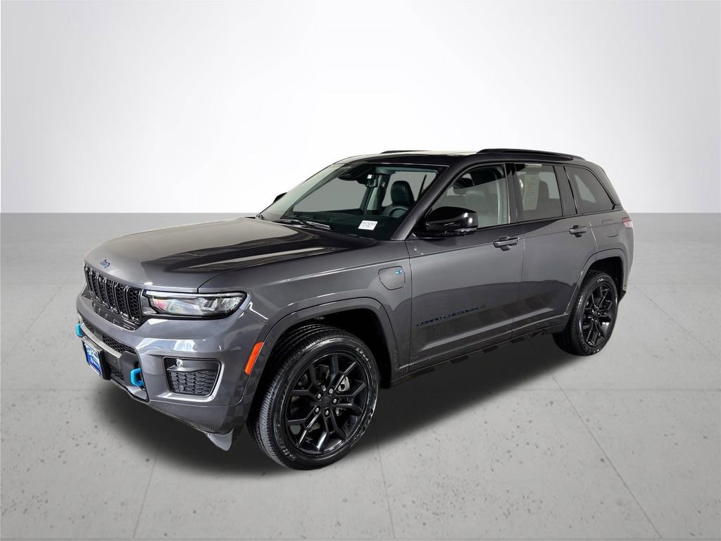 Used 2023 Jeep Grand Cherokee 30th Anniversary AWD/4WD image 2