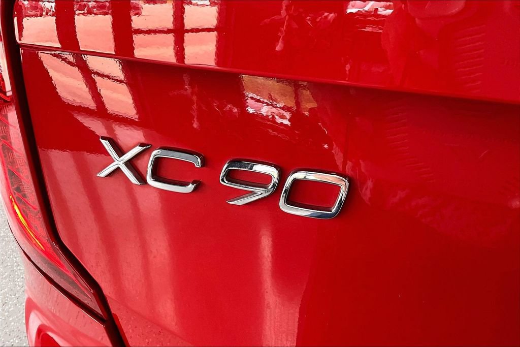 Used 2016 Volvo XC90 T6 R-Design w/ Vision Package AWD/4WD image 26