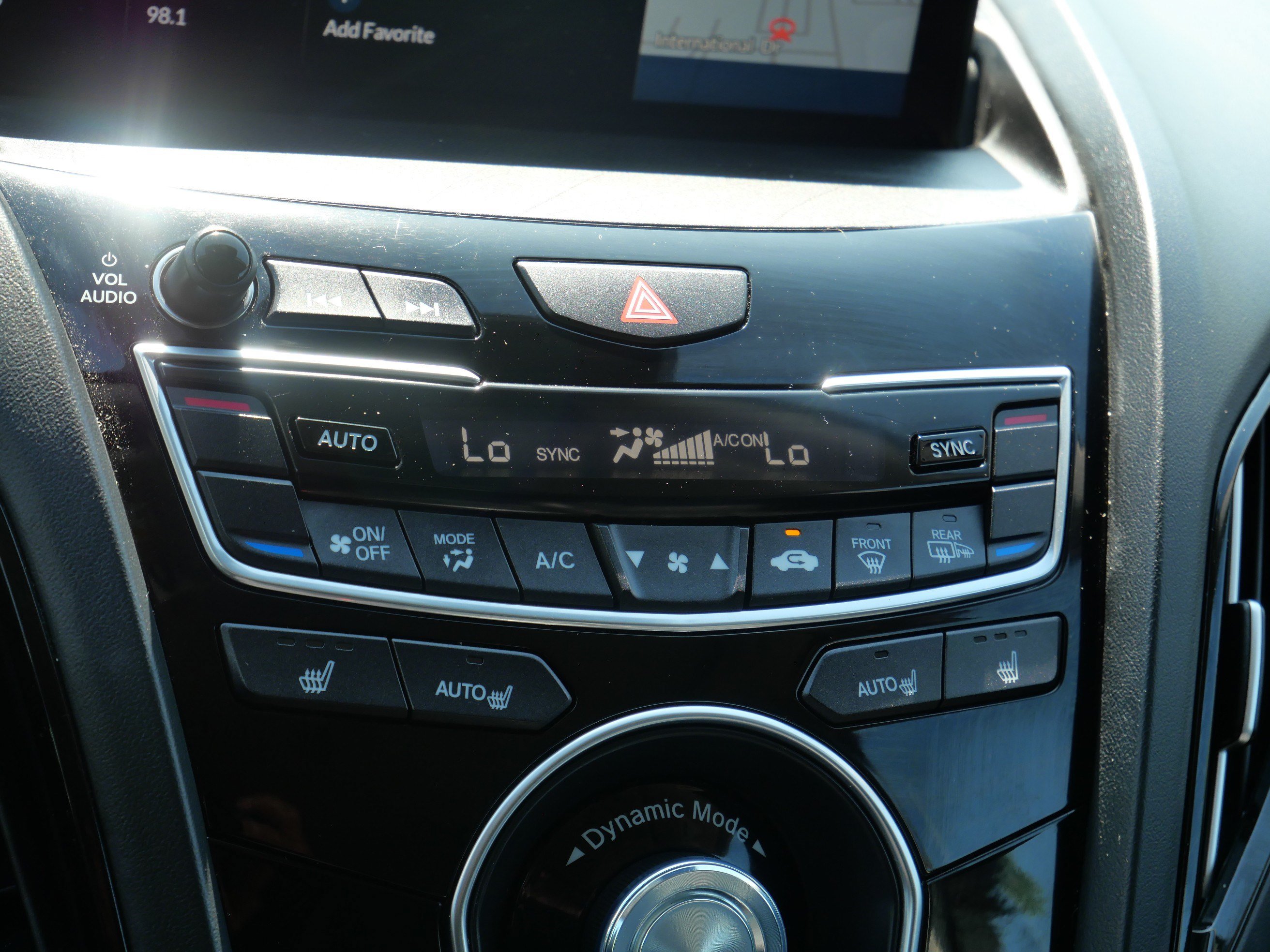 Used 2024 Acura RDX w/ Technology Package AWD/4WD image 23