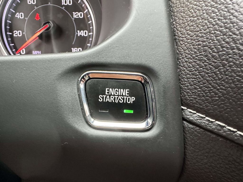 Used 2023 GMC Acadia SLE image 29