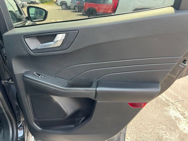 Used 2022 Ford Escape Titanium AWD/4WD image 12