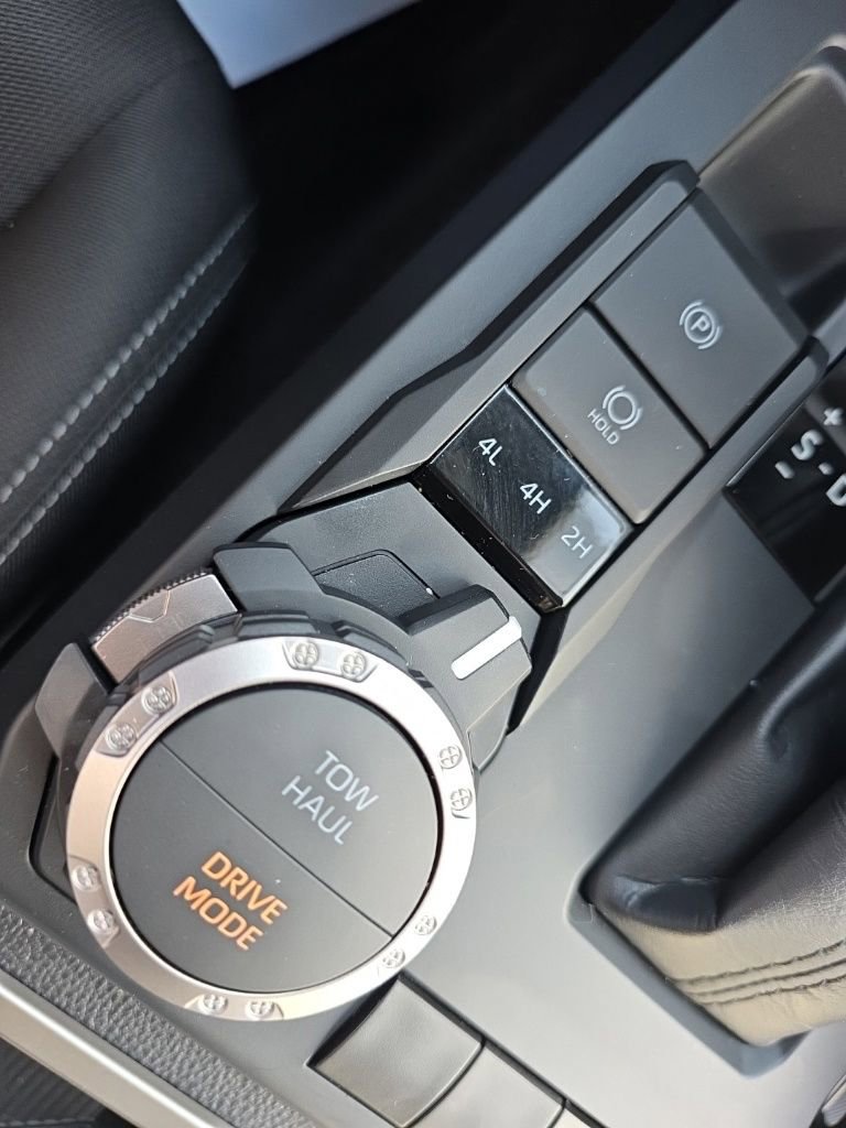 Used 2024 Toyota Tacoma TRD Sport w/ TRD Sport Upgrade Package image 29