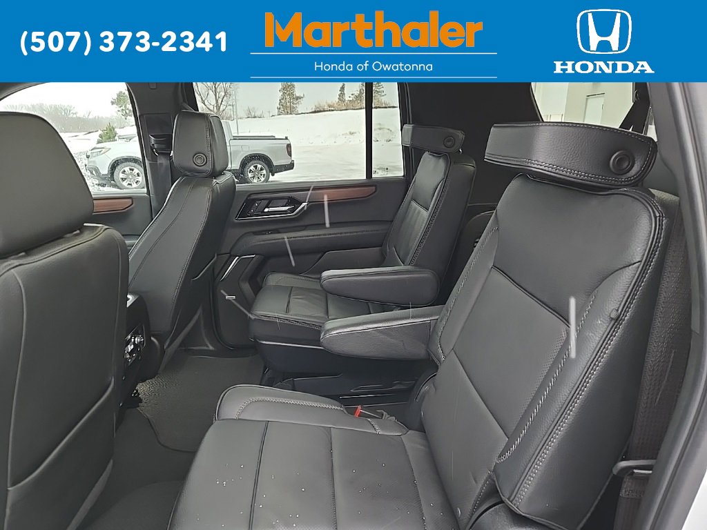 Used 2025 GMC Yukon XL Denali image 12
