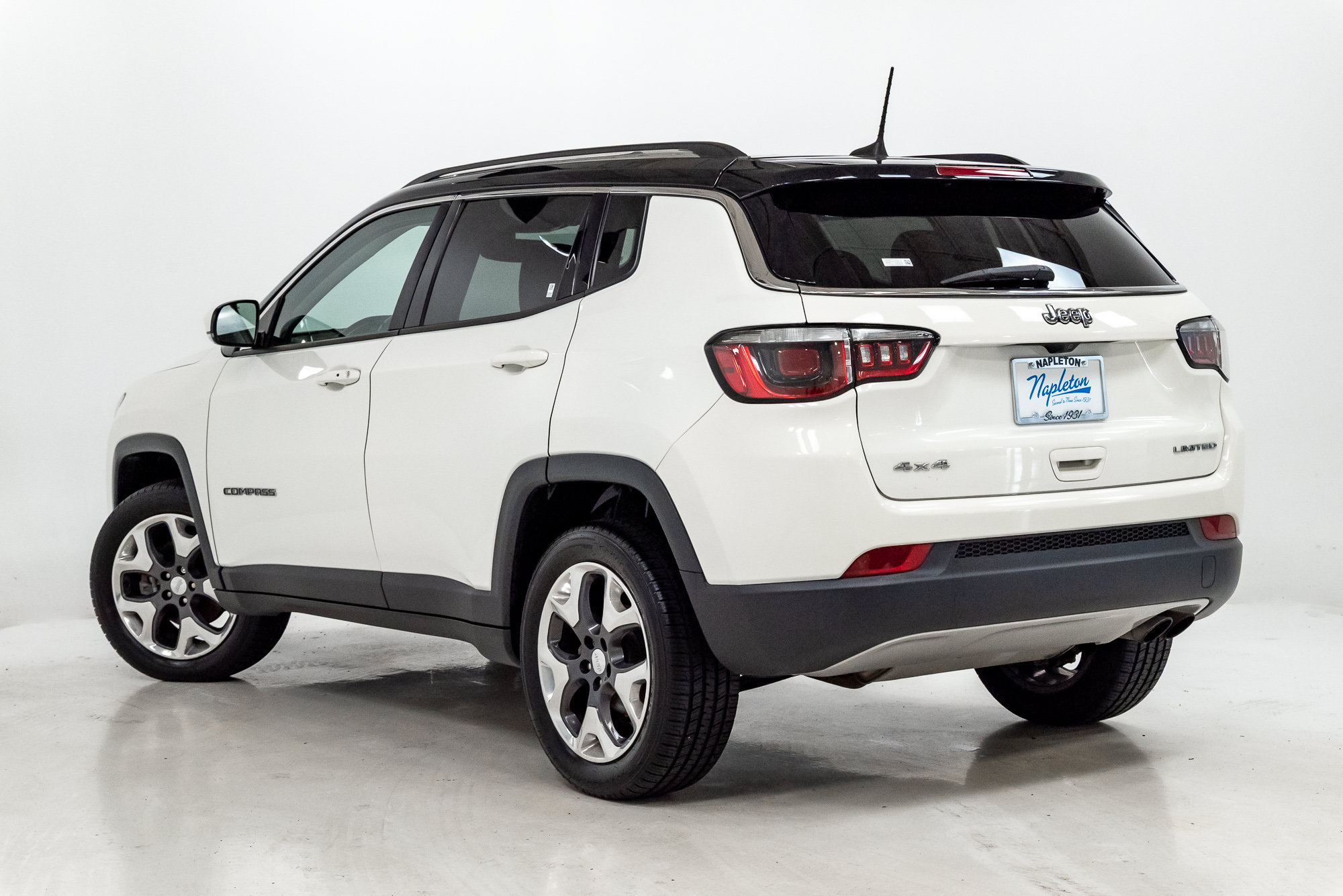 Used 2019 Jeep Compass Limited AWD/4WD image 23