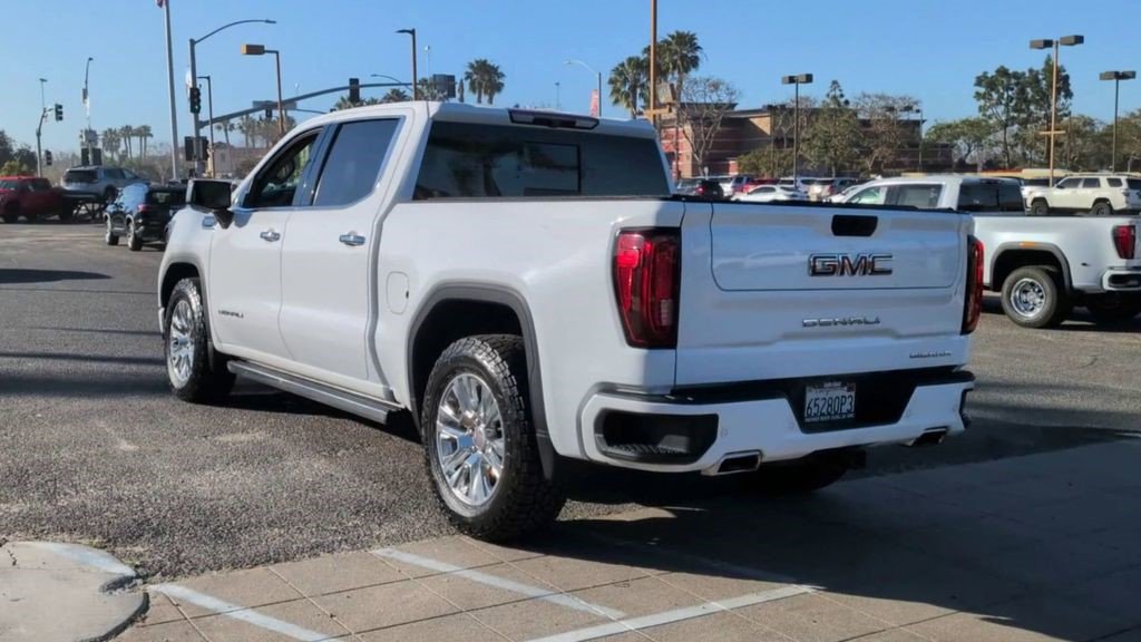 Certified 2022 GMC Sierra 1500 Denali image 8