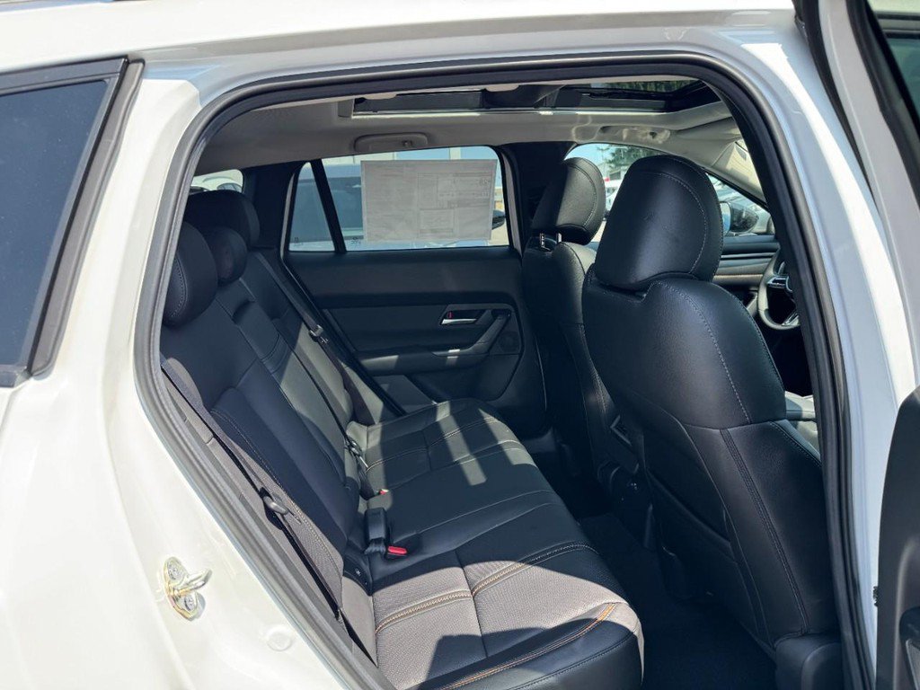 Used 2025 MAZDA CX-50 AWD 2.5 S w/ Cargo Package image 5