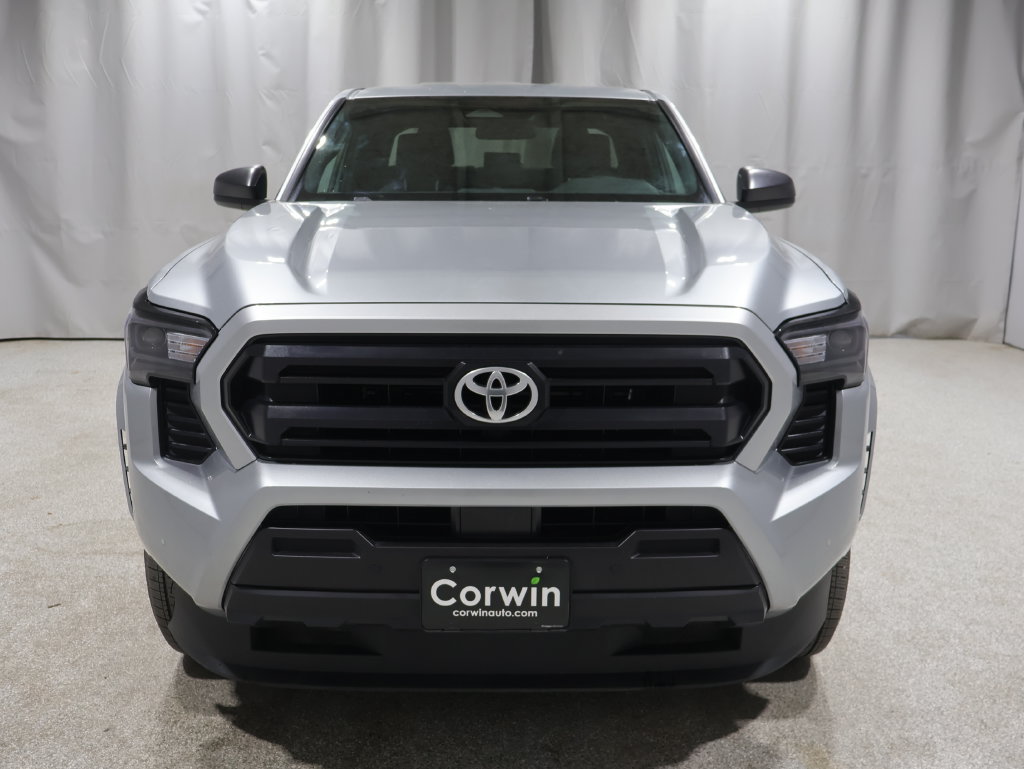 Used 2025 Toyota Tacoma SR w/ SR Upgrade Package AWD/4WD image 9