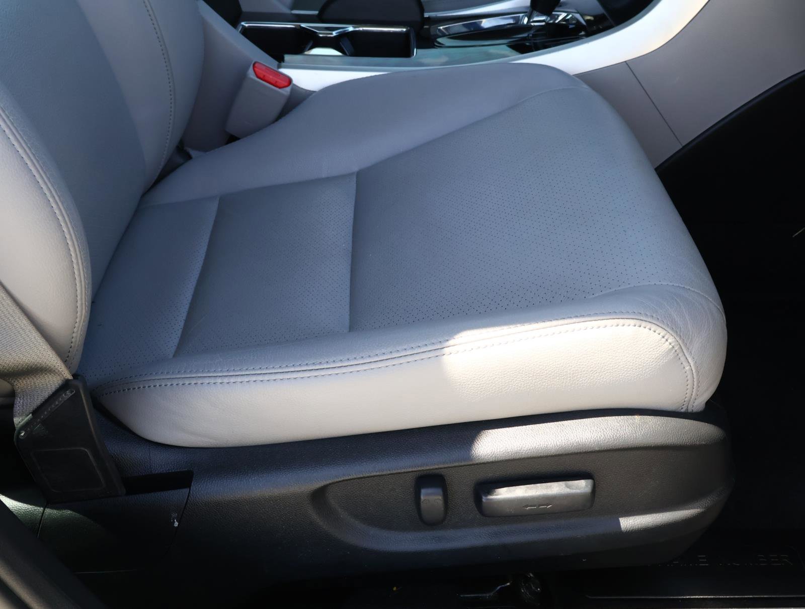 Used 2017 Honda Accord EX-L image 17