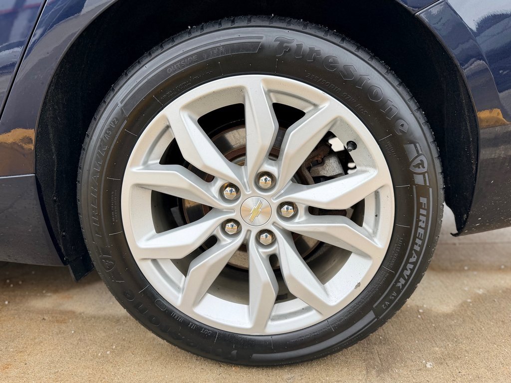 Used 2017 Chevrolet Impala LT w/ Convenience Package image 7